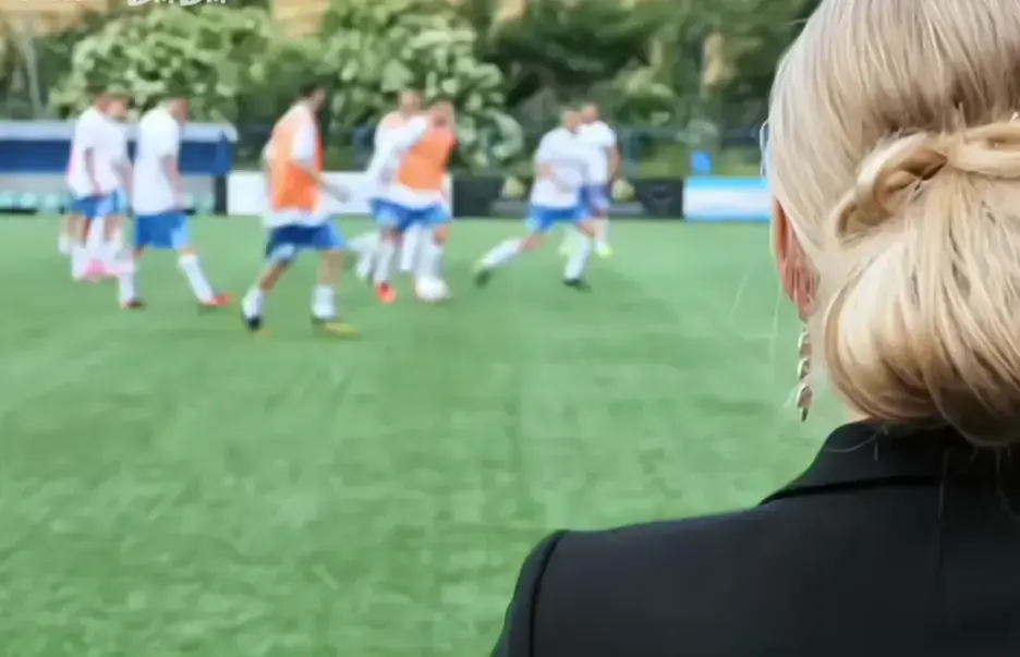 法国电影《footballersmoms》高清完整版免费在线观看 - 足球队的女老板们Footballers'Moms全集 - VS影视高清片源