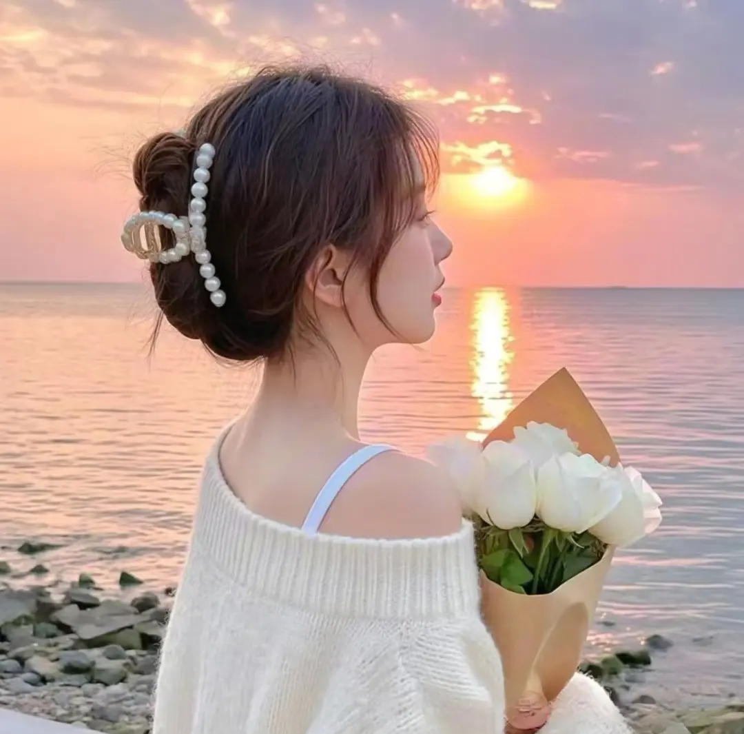 欧美电影《野花》HD中字免费在线观看_《野花》免费播放全集高清完整版_《野花》-电影-高清完整正版视频在线观看-星辰影院